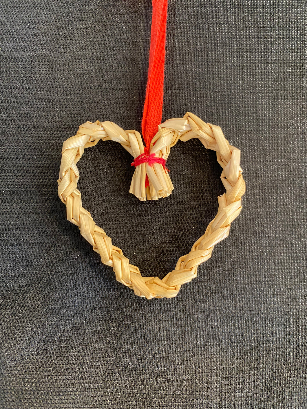 9 Straw Heart